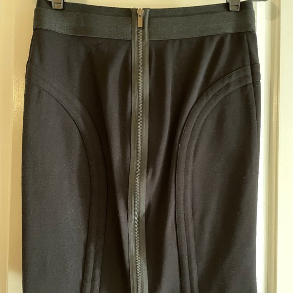 BCBG Max Azria black pencil skirt with zip detail size S — never worn! - Picture 2 of 3